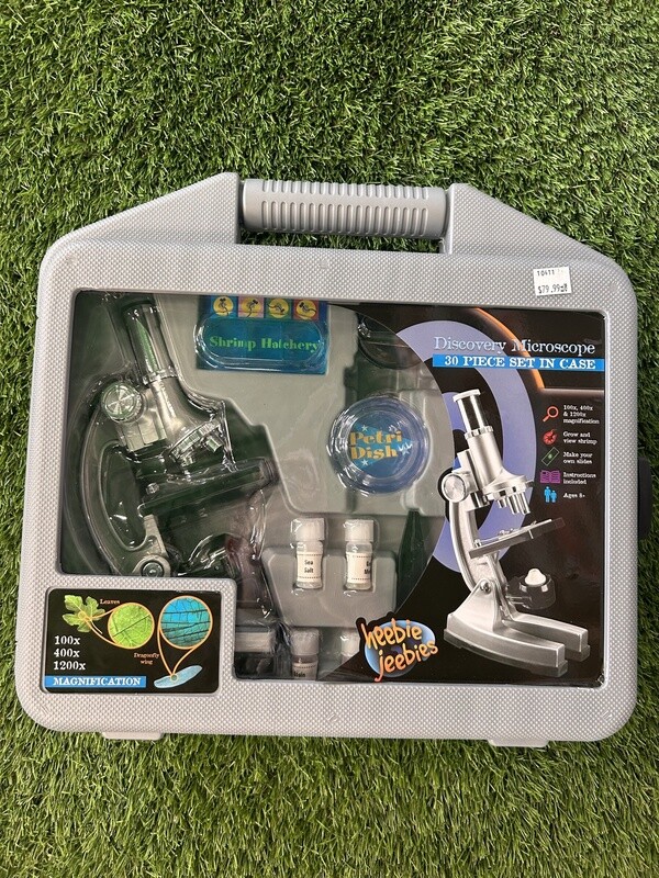 Microscope set with case