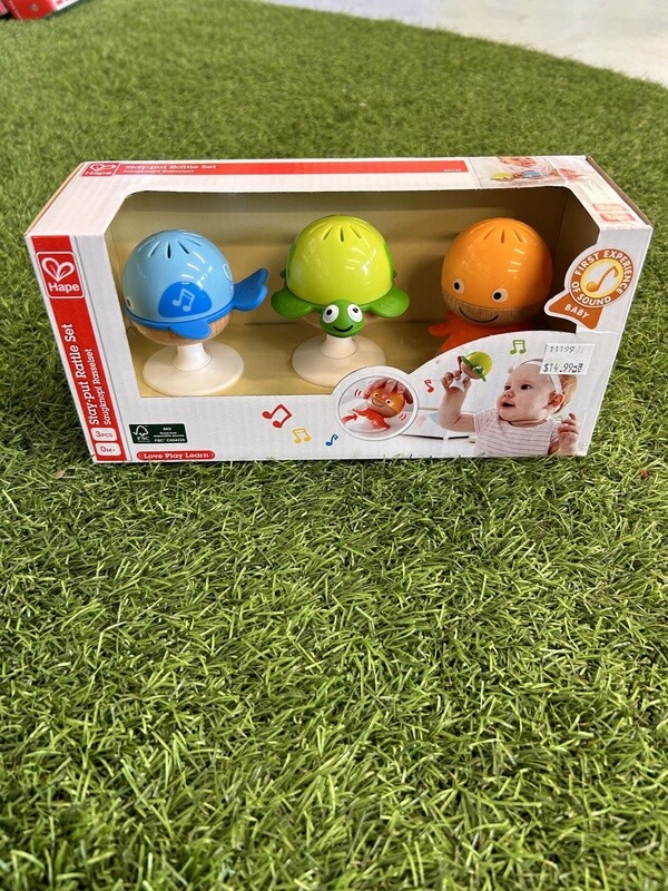 Stay-put Rattle Set