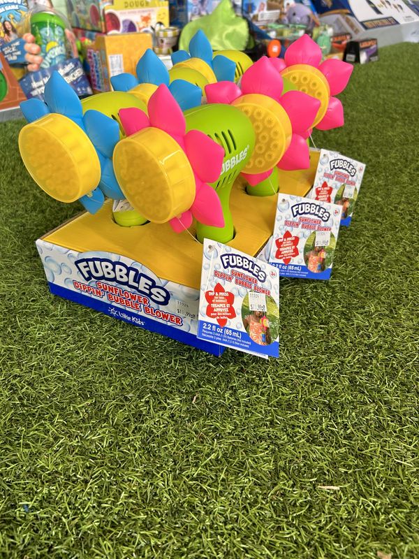 Fubbles® Sunflower Dippin&#39; Bubble  Blower