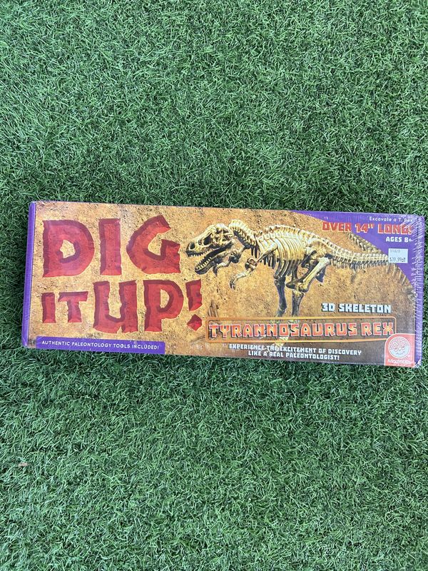 Dig It Up! Dinosaur Models