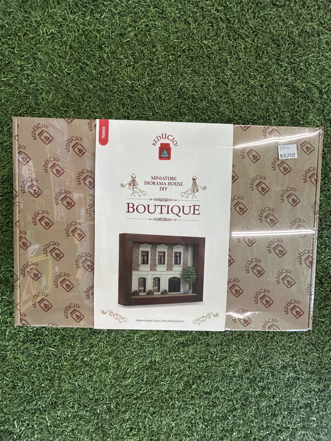 Miniature Diorama – Boutique
