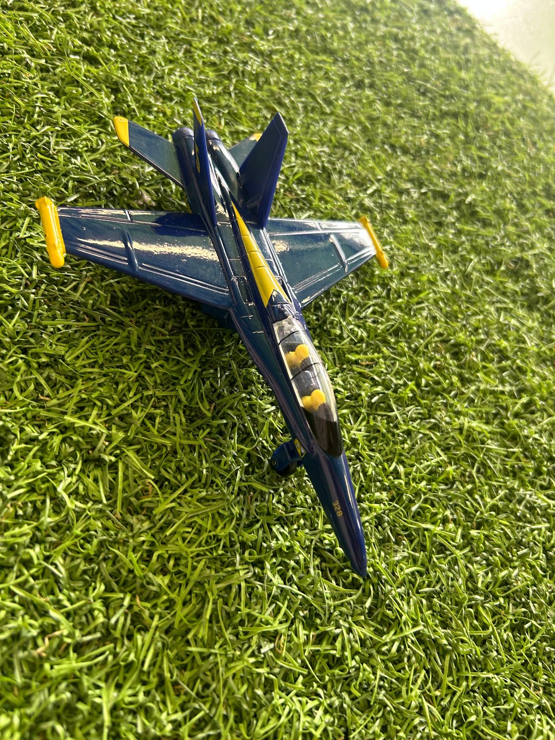F/A-18 BLUE ANGELS PULLBACK