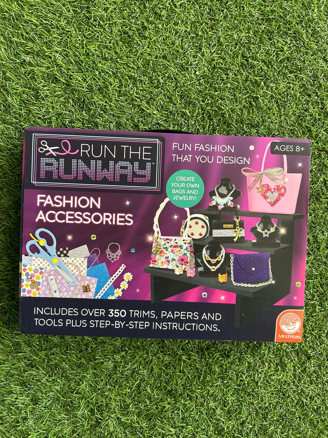 Run the Runway (Fashion Accessories)