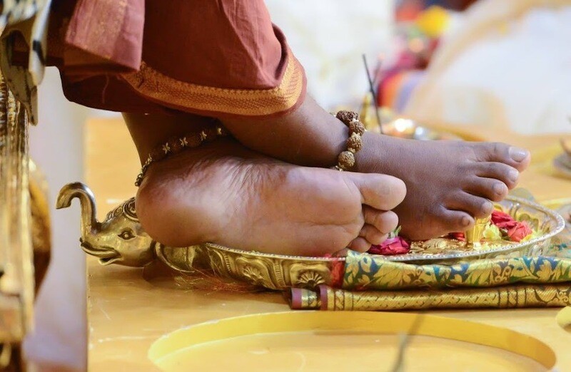 Pratyaksha Pada Puja