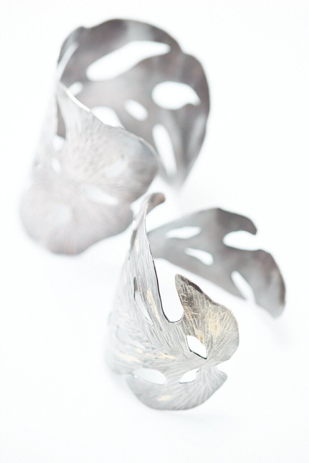 Philodendron Leaf Cuff Silver