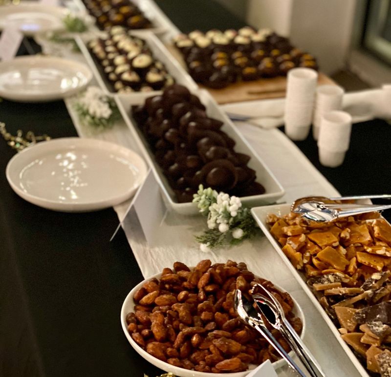 Momobean Chocolate Tasting Table Momobean Chocolate Tasting Table