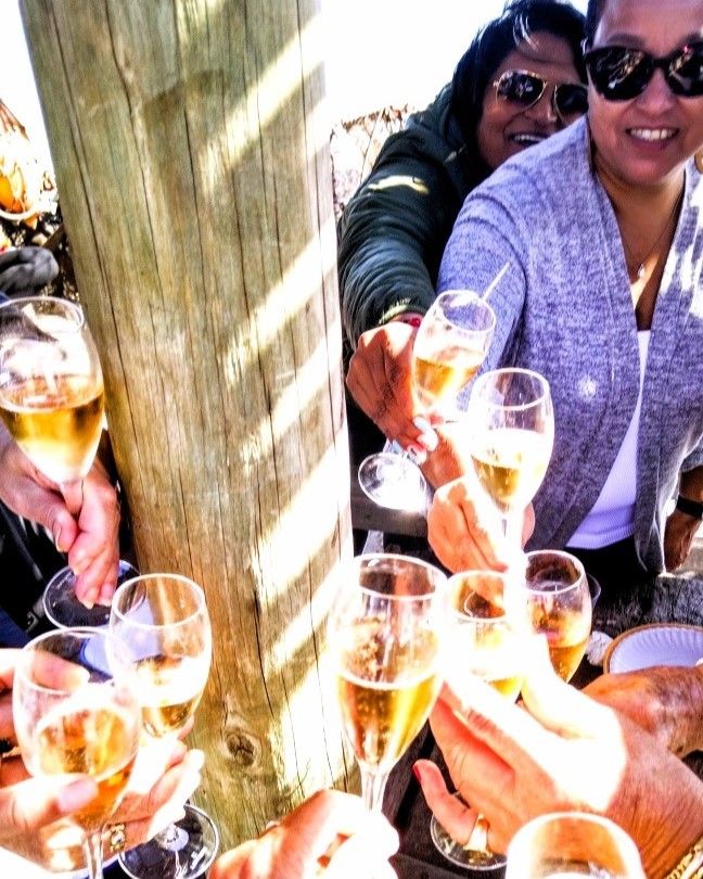 Lekka by the sea ⚓ 10-course fish 🐟 &amp; 🥂 on the West Coast!