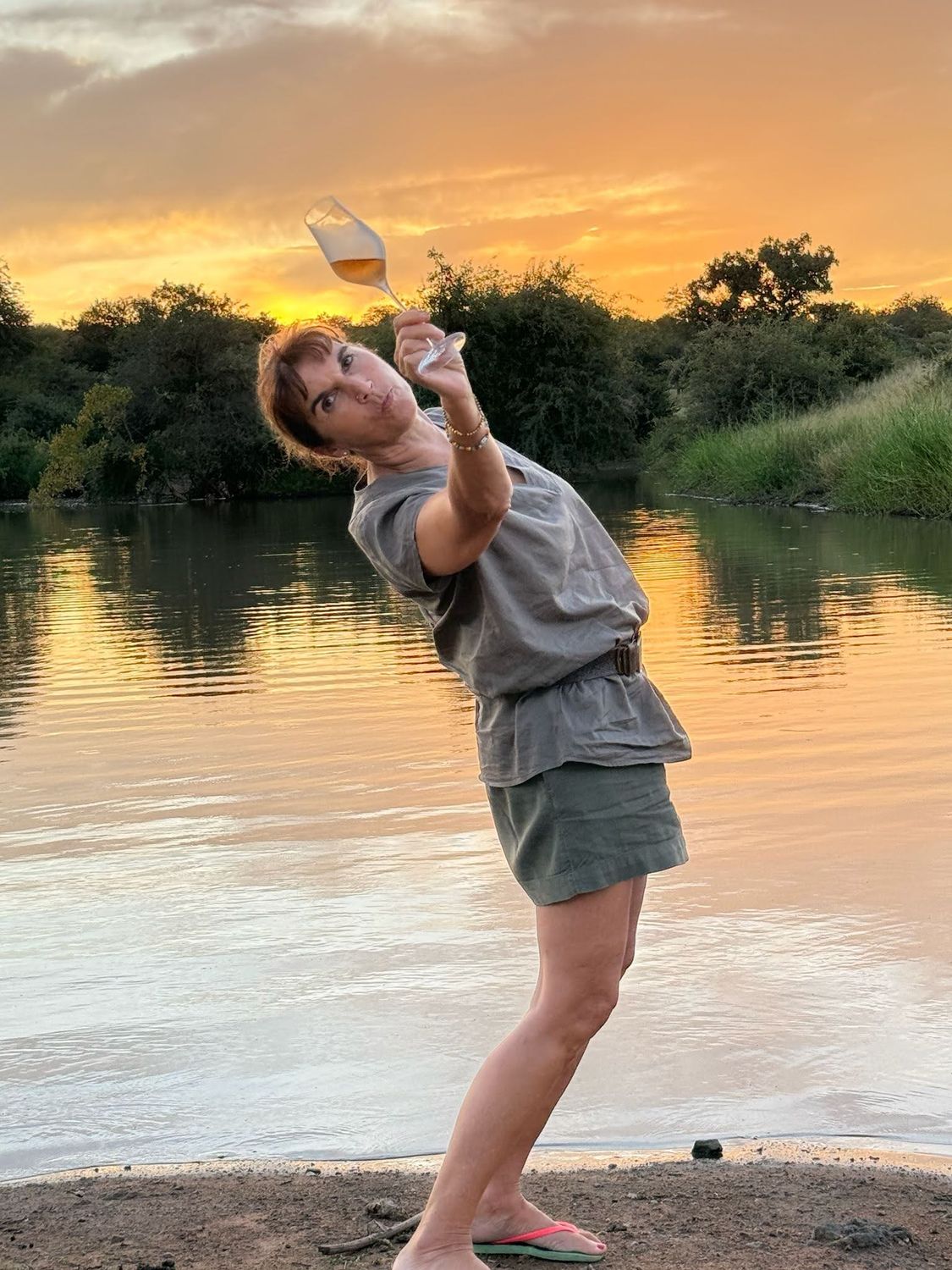 Stars, Wine &amp; Wilderness 🌿 🦒⭐