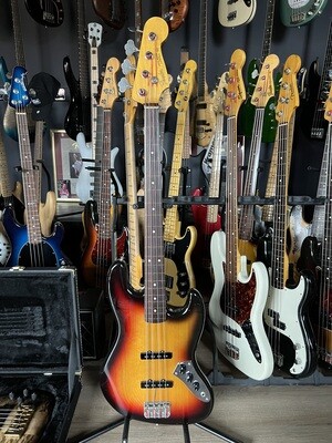 Fender Japan Jazz Bass JB'62-77L fretless from 2005