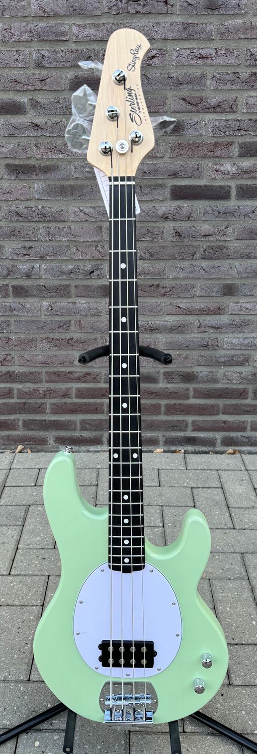 Music Man Sterling Ray2 SUB (Stingray)
