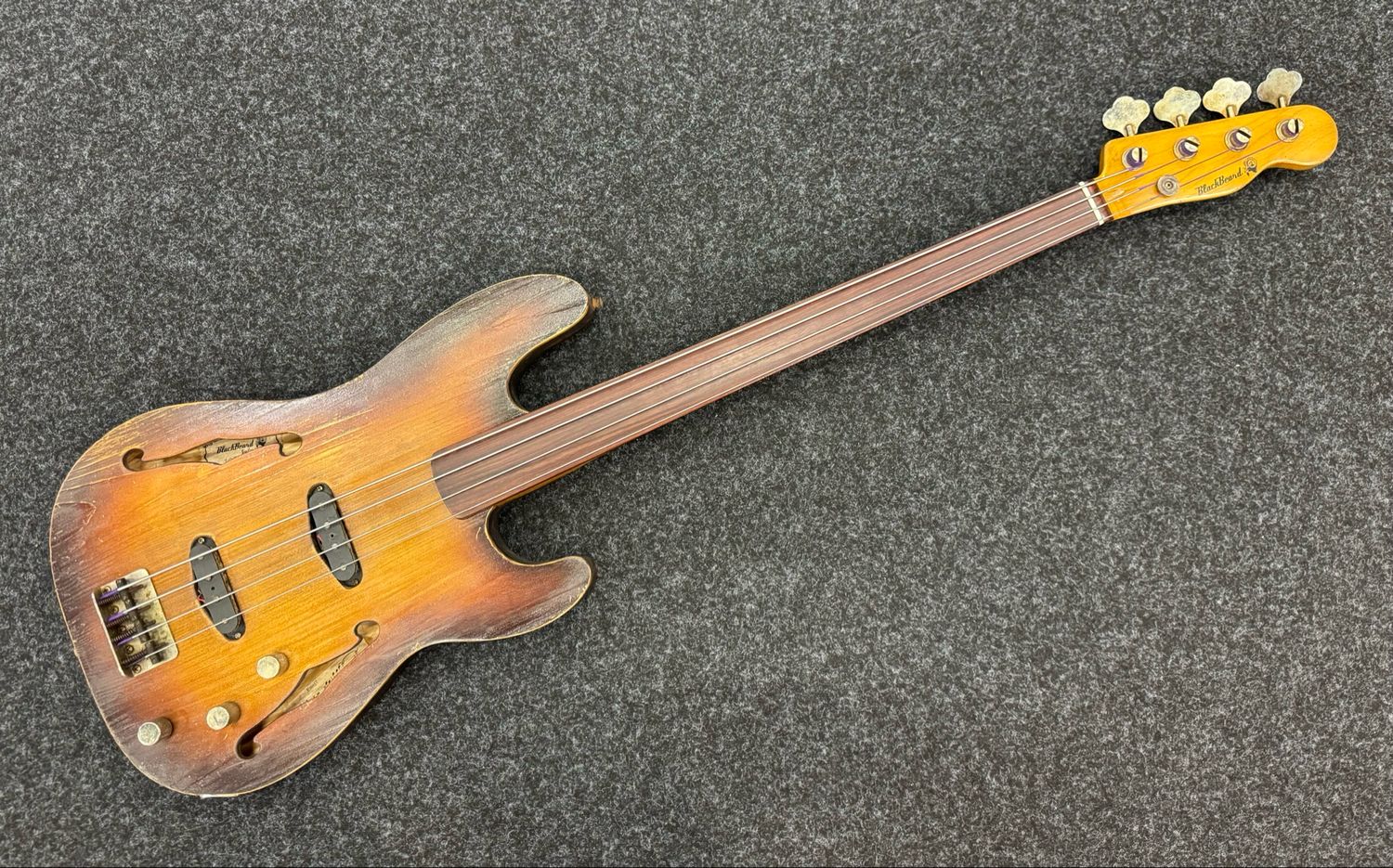 BlackBeard Custom fretless