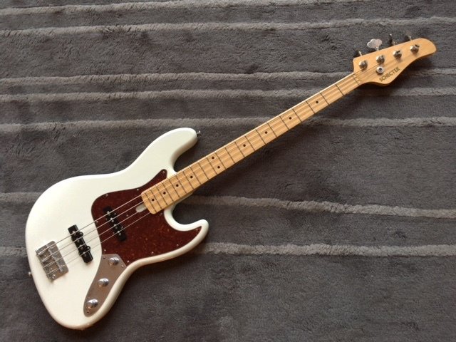 Schecter Usa Custom Shop Traditional J Bass Wembley Olympic White