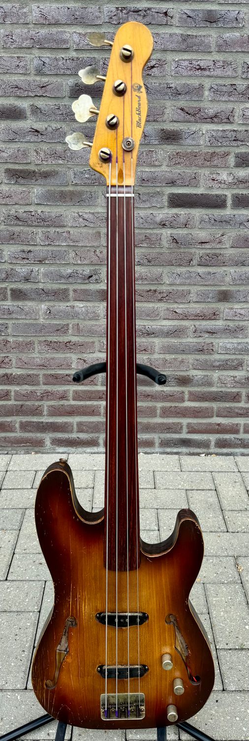 BlackBeard Custom fretless P Double