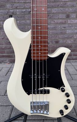 BACCI MARLEO 5-STRING 32" BUTTER WHITE