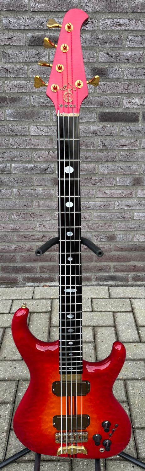 Alembic Elan / Europe 5 Quilted Maple Dragon Breath Burst 1990