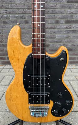 Wal Pro Bass IIE 1979
