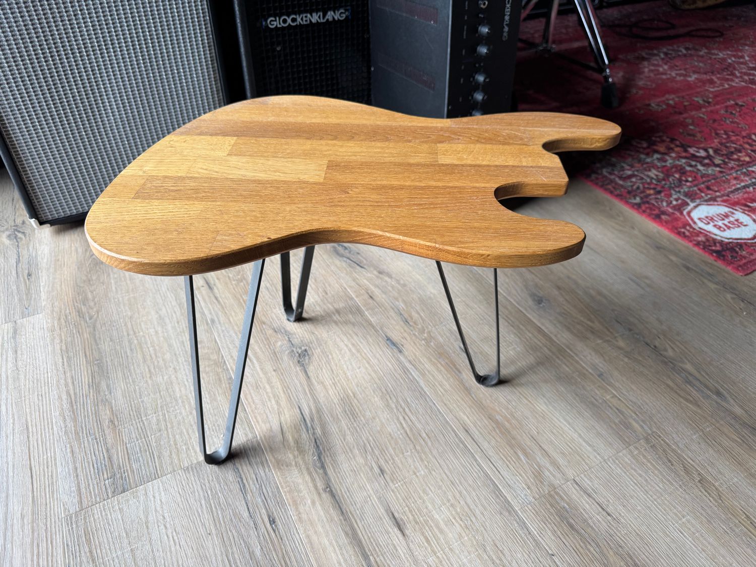 Jazz Bass Table