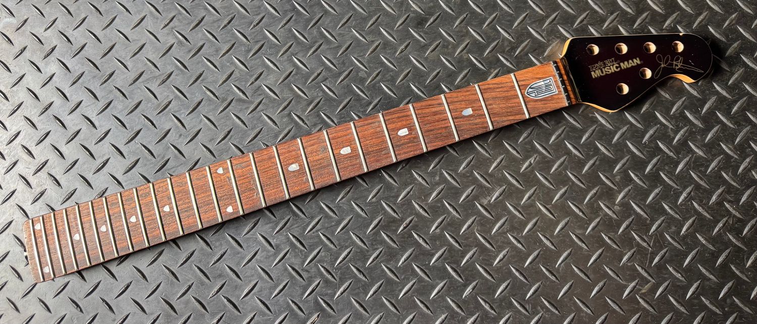 1991 Music Man John Petrucci Signature neck