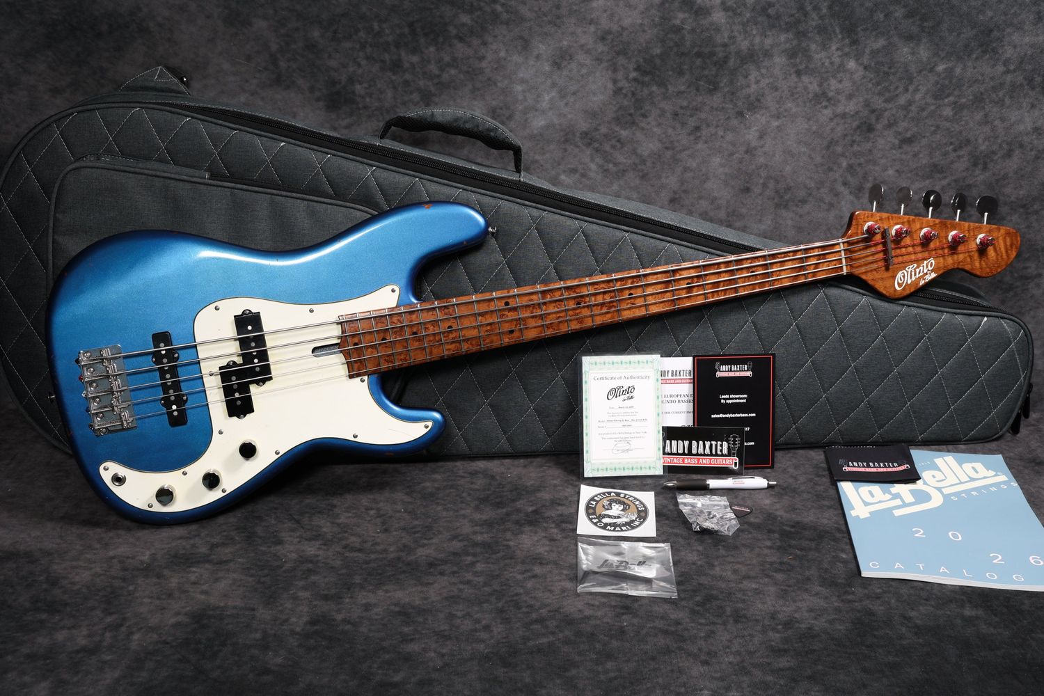 Olinto 5-String P/J Blue Velvet Relic