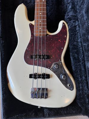 Fender Jazz Bass 60th Anniversary Stacked Knob