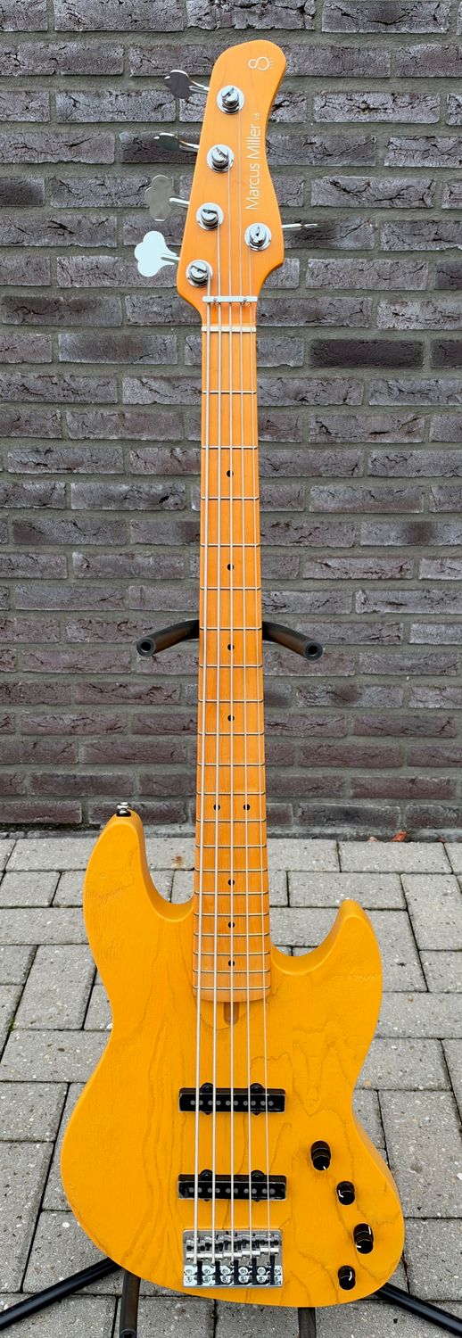 Sire Marcus Miller V6-5 Sandblasted Butterscotch