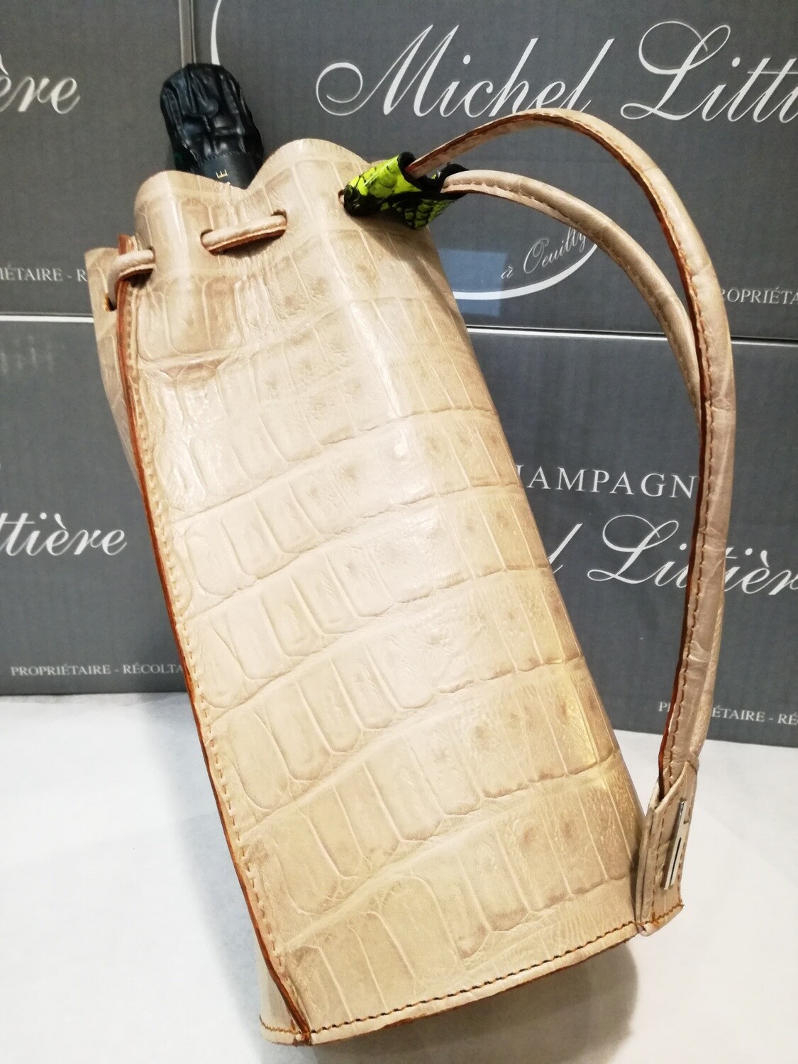 PORTABOTTIGLIA MODELLO CHABLIS IN VERA PELLE REALIZZATO A MANO CON GLACETTE INTERNA ESTRAIBILE