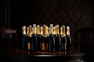 CHAMPAGNE