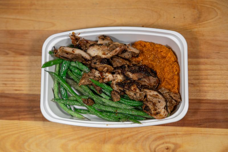 JERK CHICKEN LEG (DF)