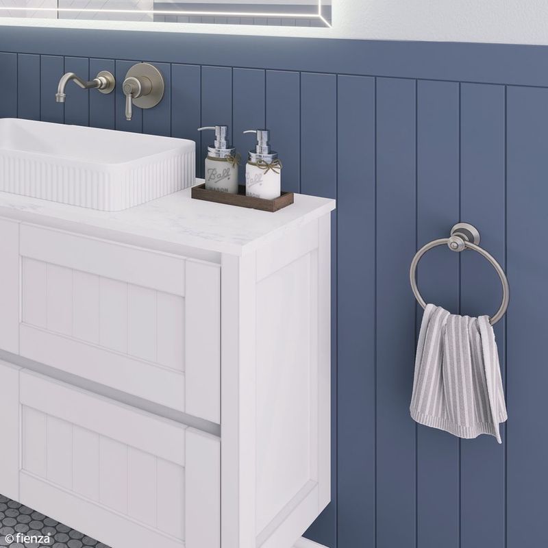 Lillian Towel Ring