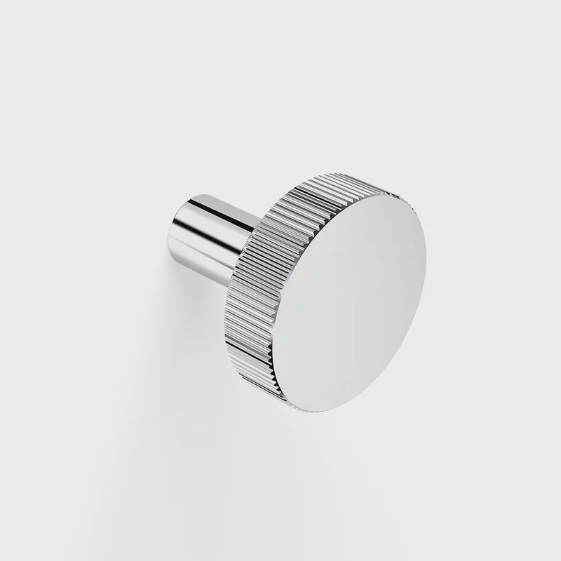 Cabinet Hardware - Round Pull 29mm - Fluted