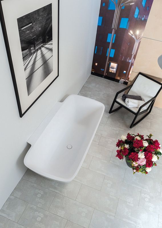 Silkstone Elbe Wall Bath
