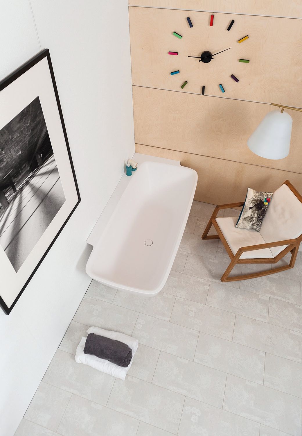 Silkstone Elbe Corner Bath, Option: Right Hand