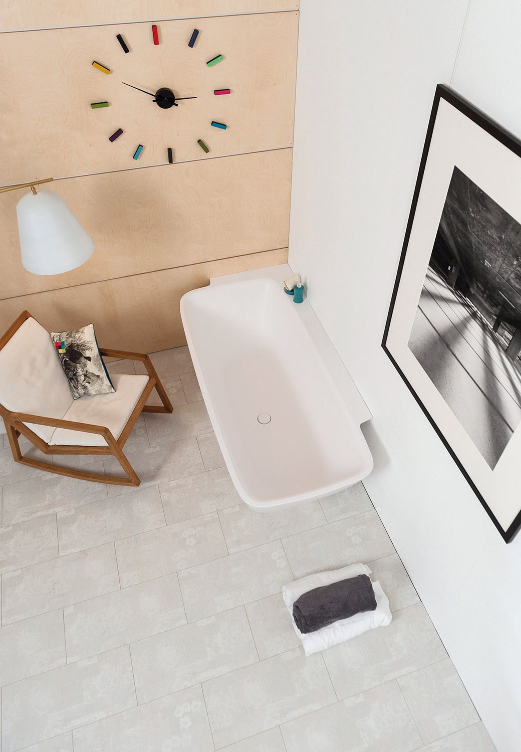 Silkstone Elbe Corner Bath, Option: Left Hand