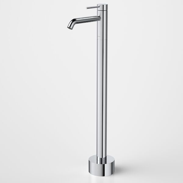 Liano II Freestanding Bath Filler, Finish: Chrome