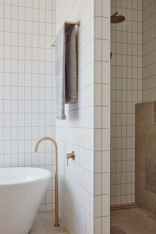 Round Double Towel Rail