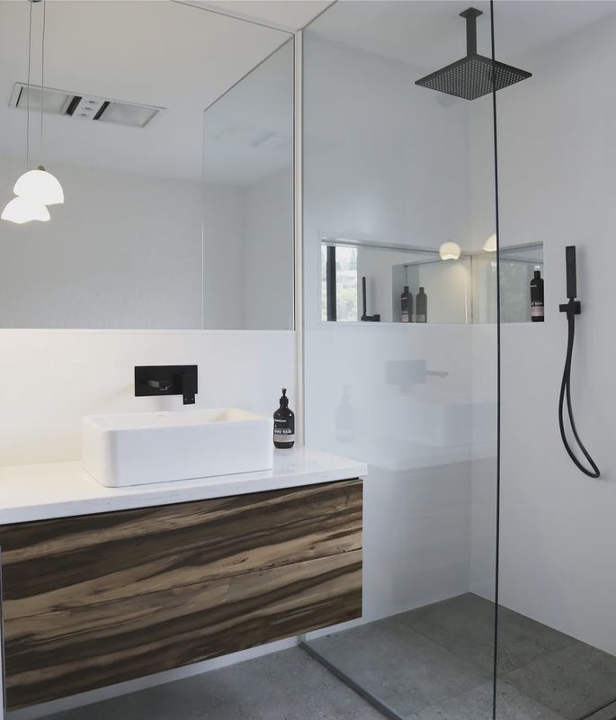 Square Ceiling Shower 300mm Rose, 200mm Dropper