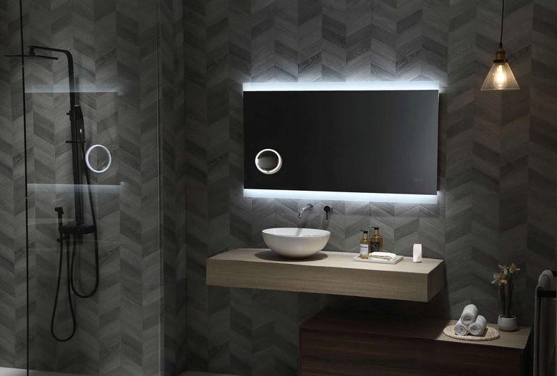 Miro LED Mirror with Demister &amp; Portable Magnifier