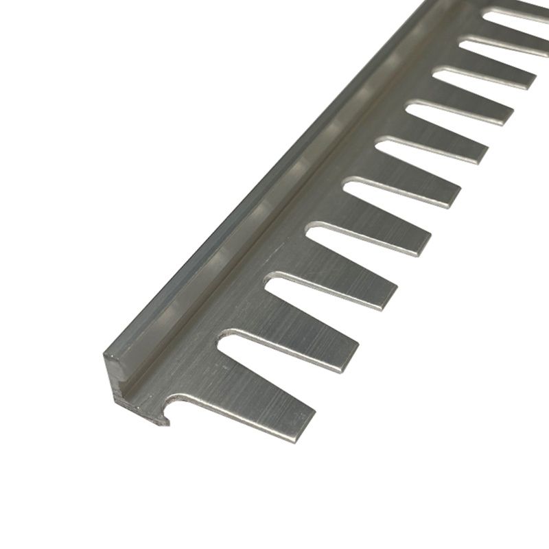 3 Metre Aluminium Angle - Formable, Finish: Plain, Size: 4mm