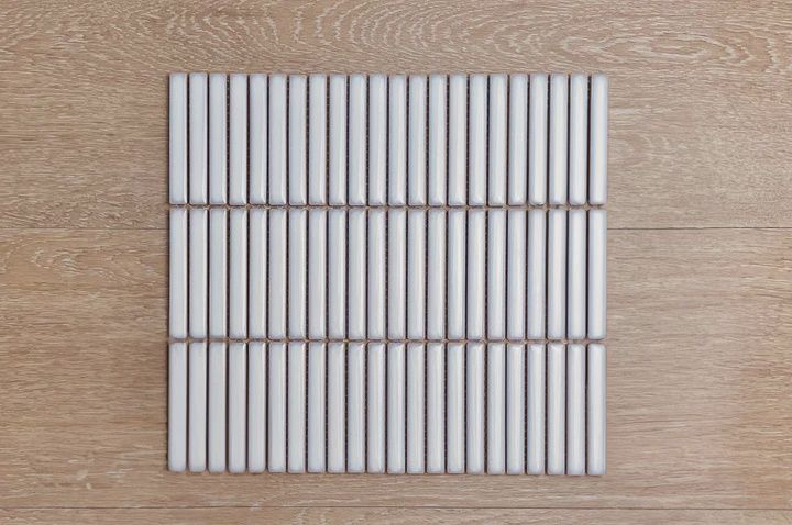 Barker Mosaic Sheet 282x308 (Per Sheet), Colour: Antique White Gloss