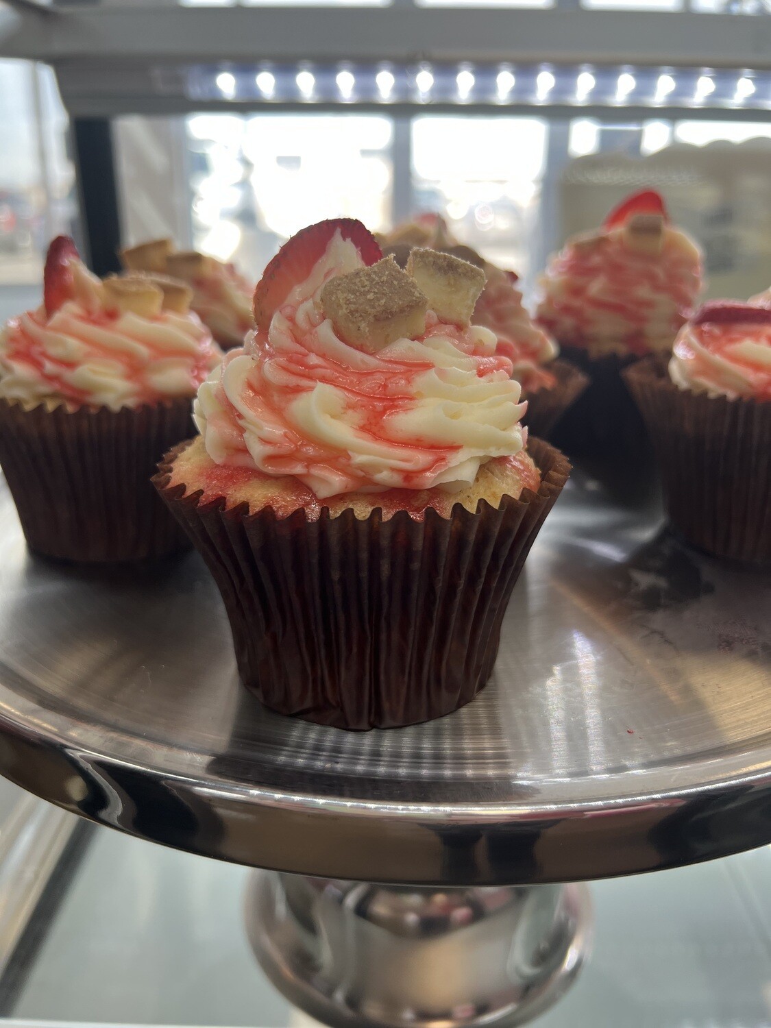 1 Dozen Specialty Gourmet Cupcakes - Strawberry Cheesecake