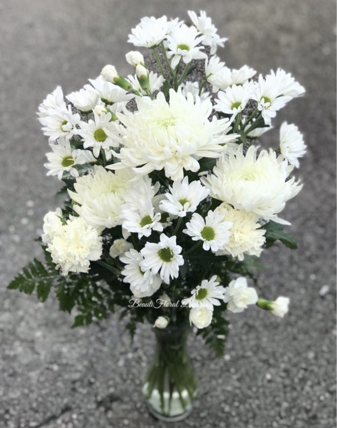 Vase arrangement-medium