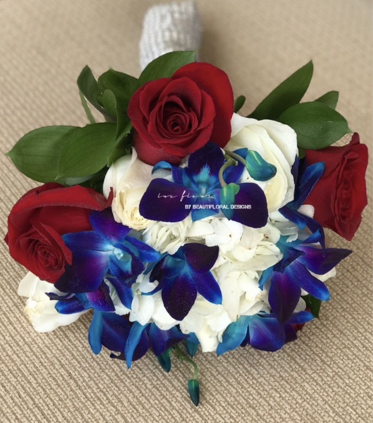 Lux handtied bridal bouquet