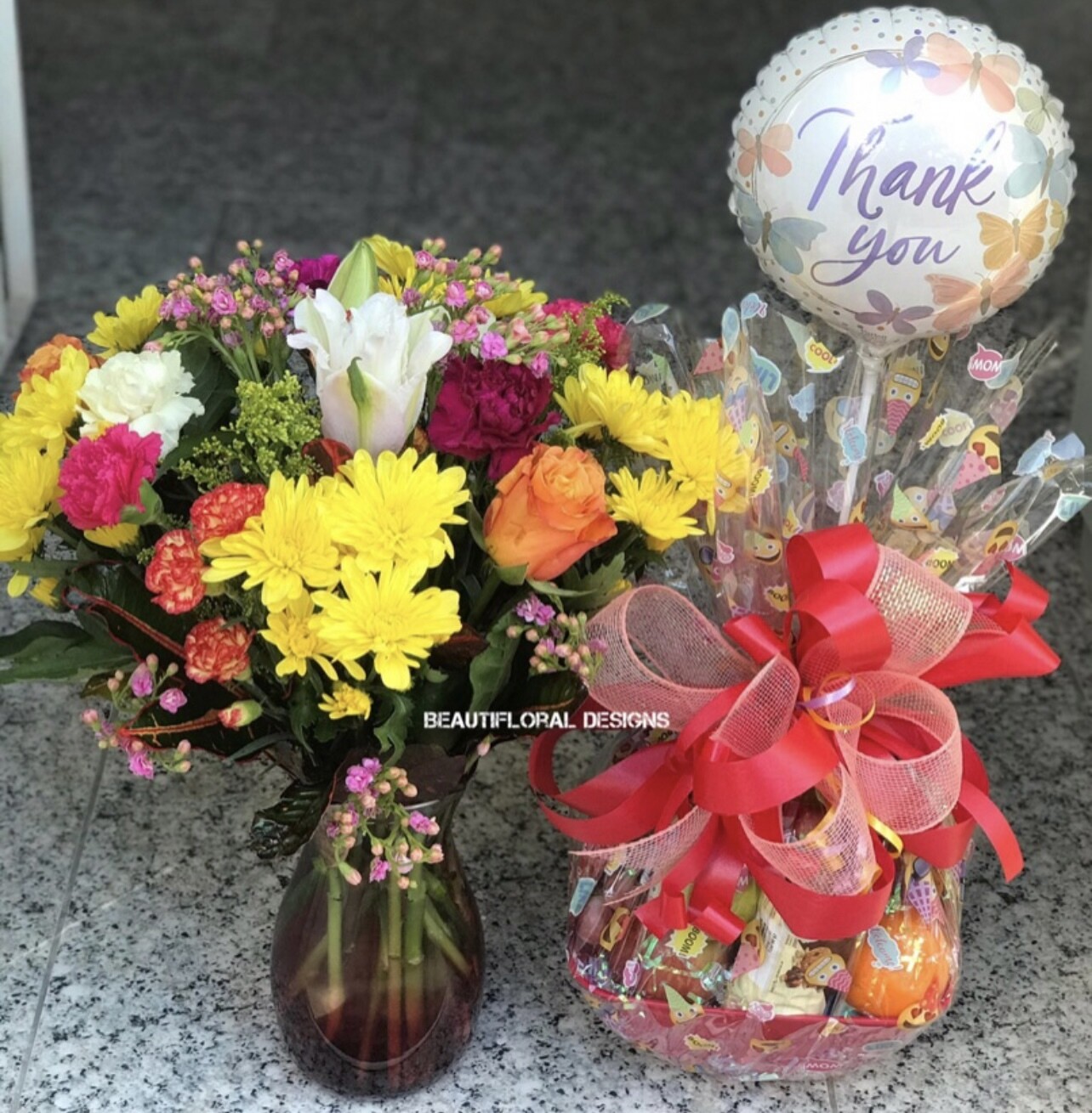 Combo- Fruit &amp; flowers w/ balloon