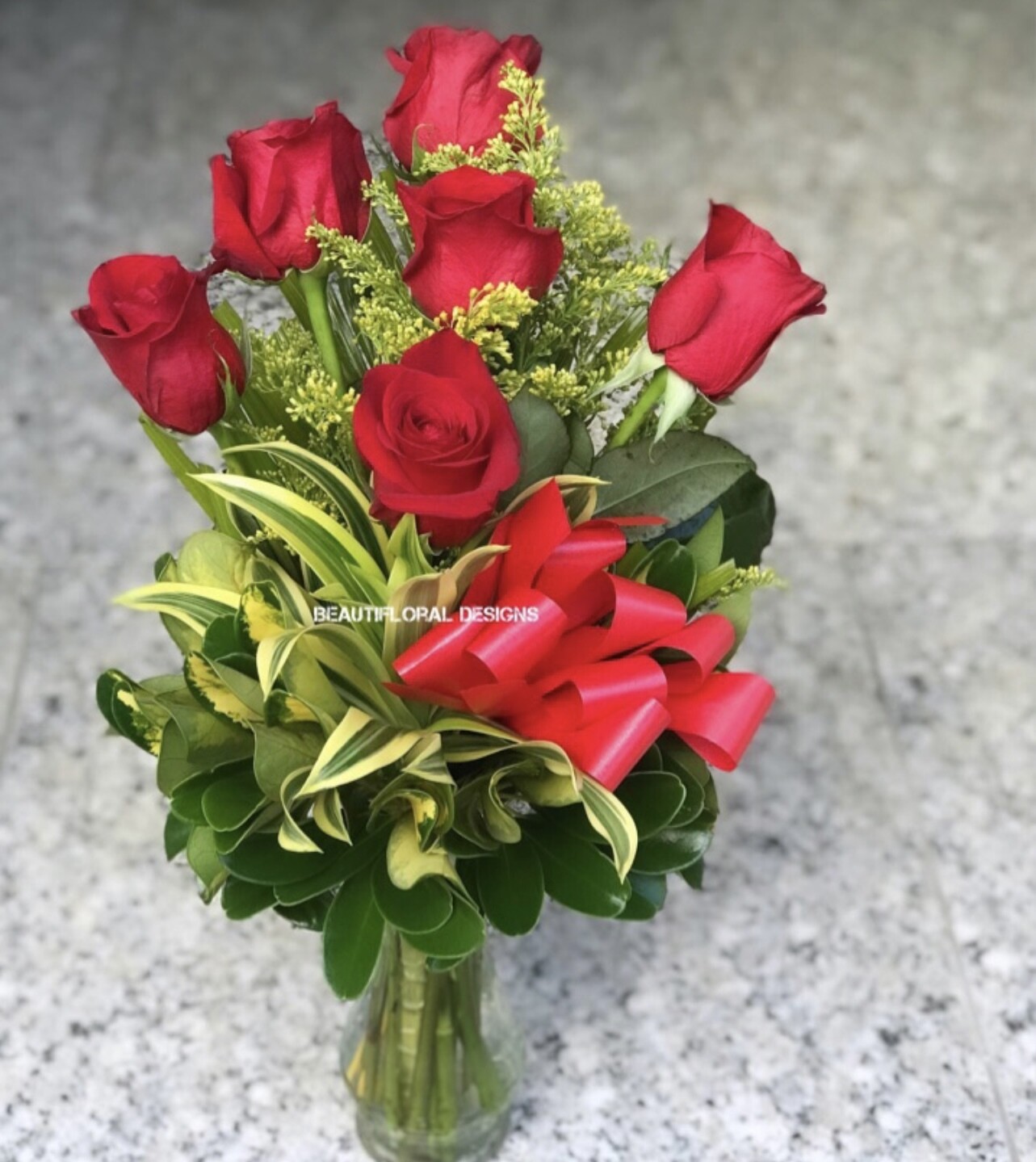 6 Rose vase arrangement