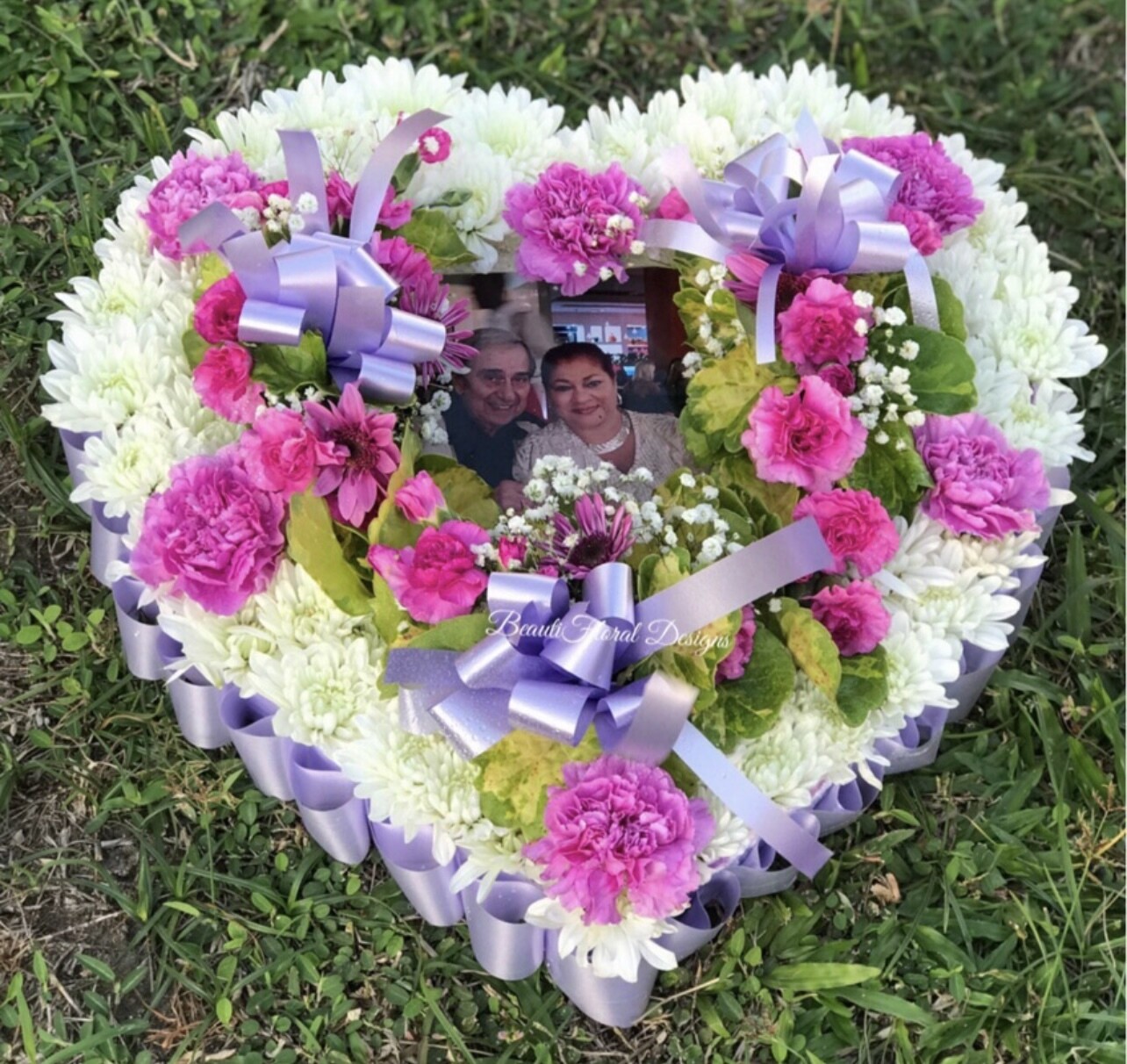 18” Memorial Heart wreath w/photo