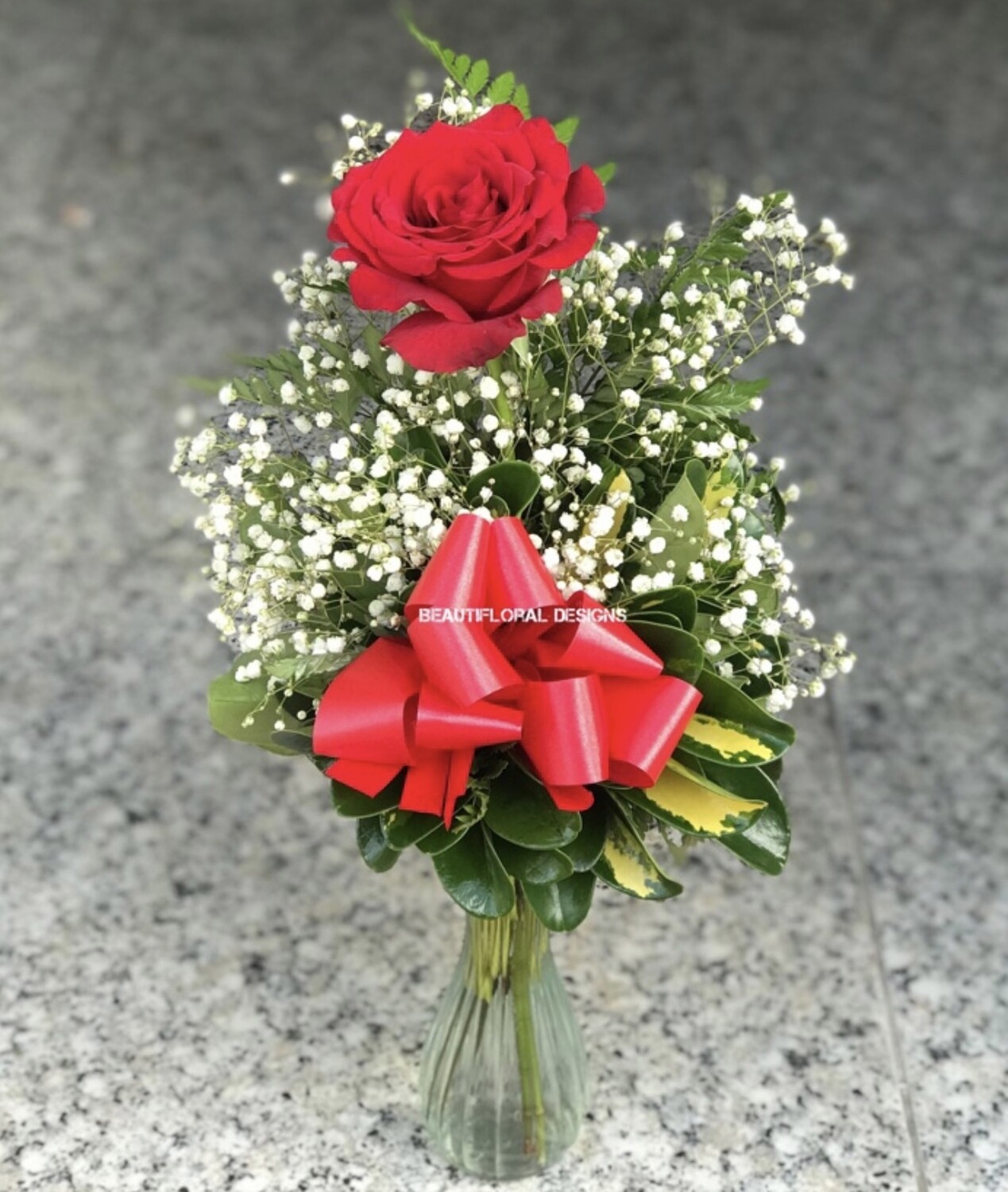 1 Rose in a vase