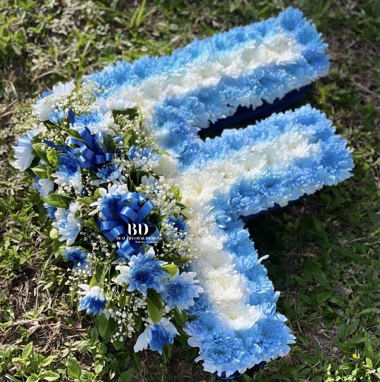 14” Letter F wreath