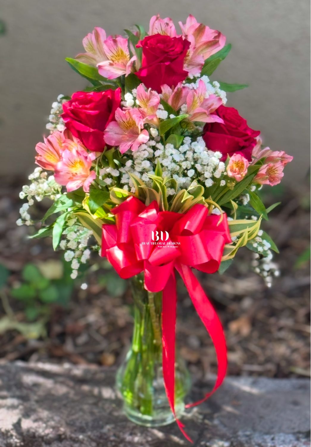 Roses &amp; Alstroemerias mixed vase