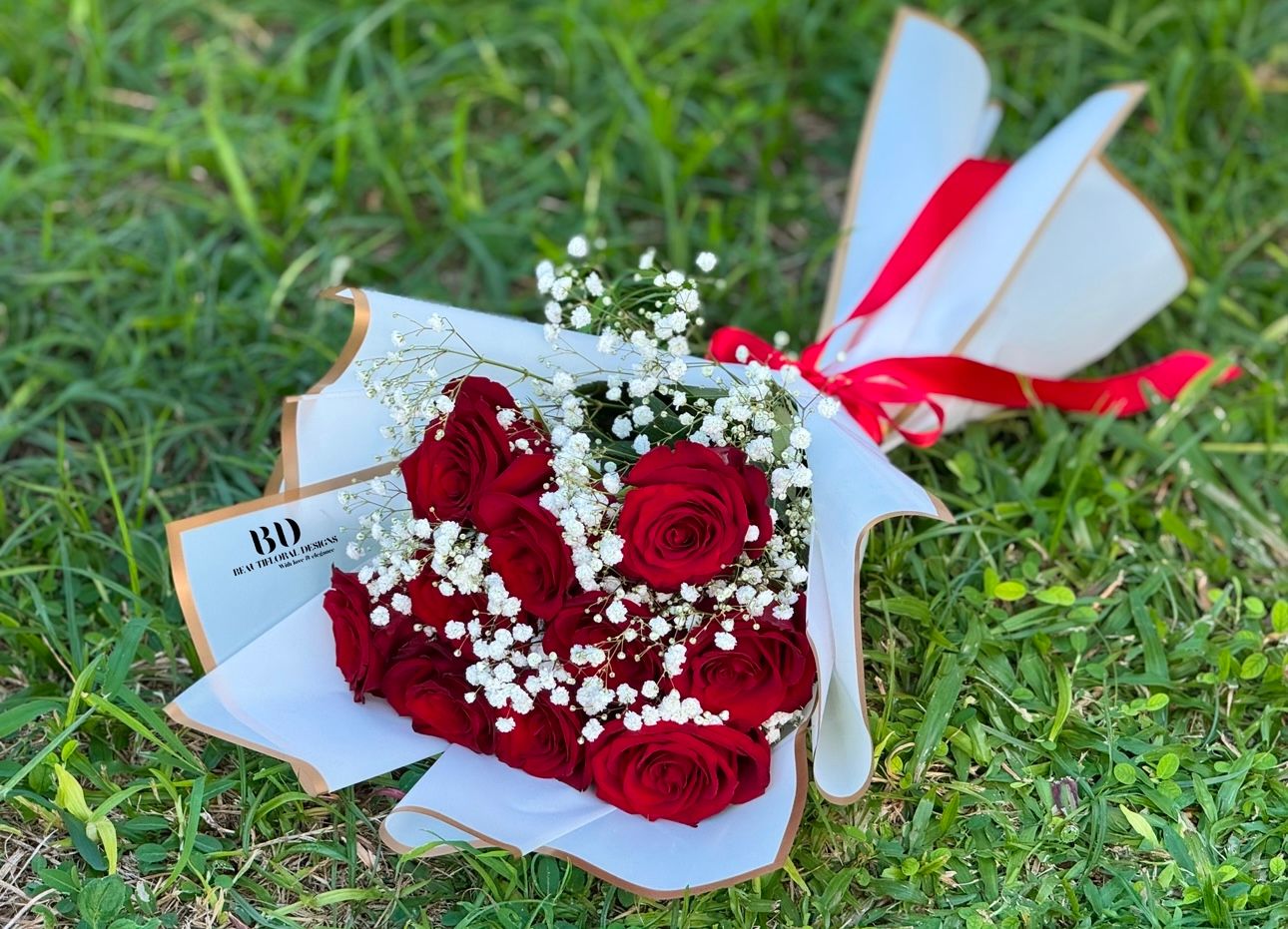 10 rose signature lux bouquet