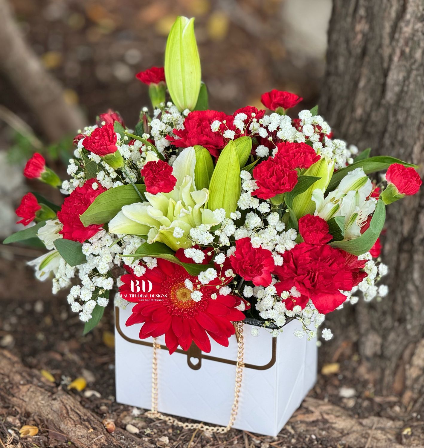 Red &amp; white chic blooms